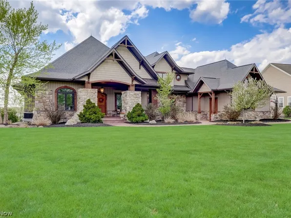 980 Brigantine Ave, Uniontown, OH 44685