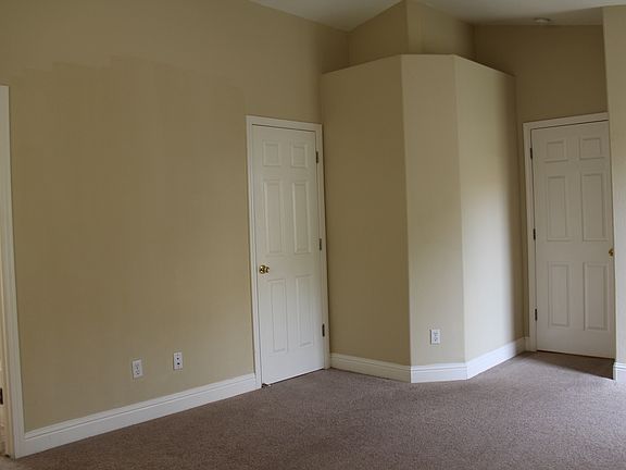 2nd image of 3650 Buenaventura Dr