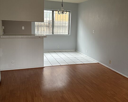 4th image of 961 S Kenmore Ave #961