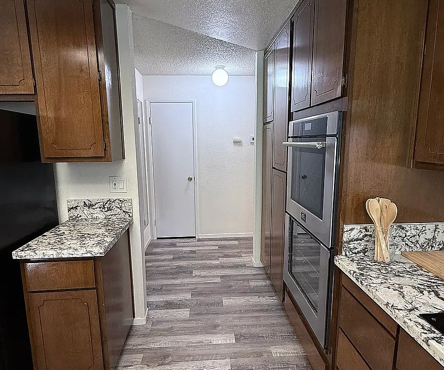 2nd image of 1833 Renoir Ave #2