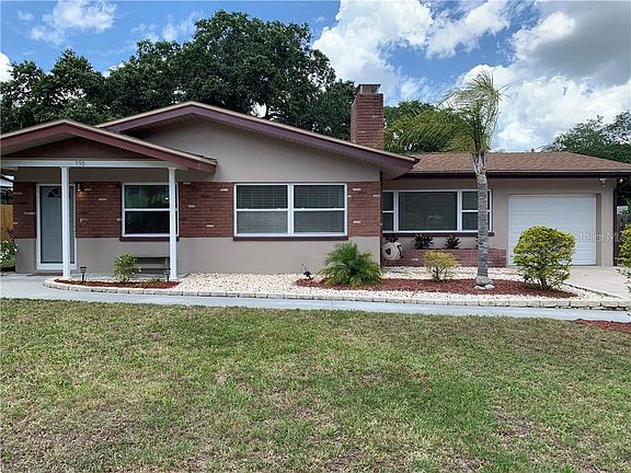 2nd image of 990 Knollwood Dr