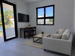 212 Calle 10 Isle #C3, Arecibo, PR 00612