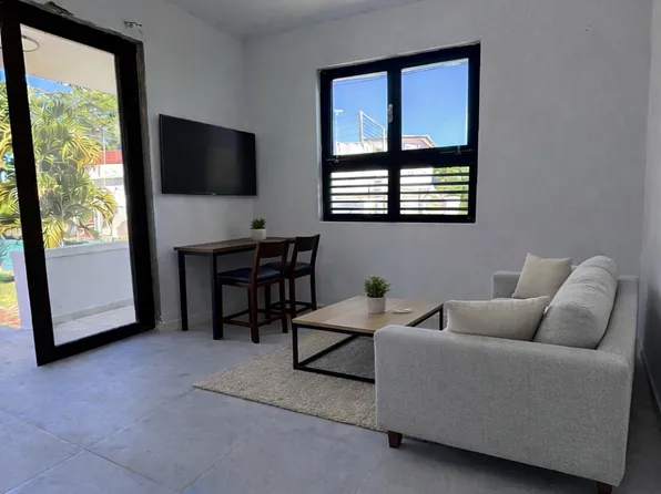 212 Calle 10 Isle #C3, Arecibo, PR 00612