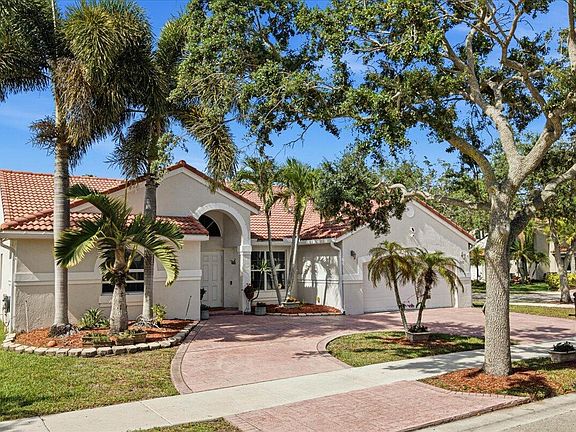 4th image of 830 Heritage Drive