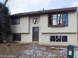 1513 46th St NW, Rochester, MN 55901