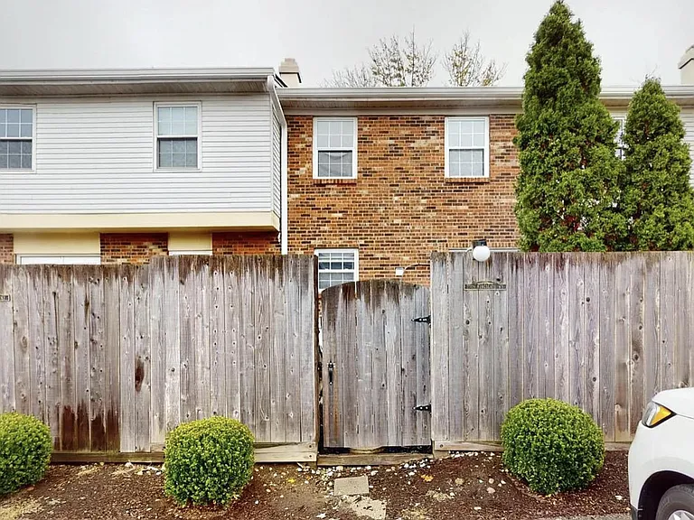 7509 Kingsgate Way — Photo 31