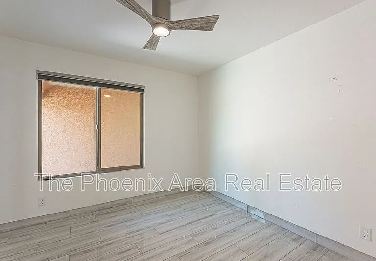 9128 E Gelding Dr — Photo 18
