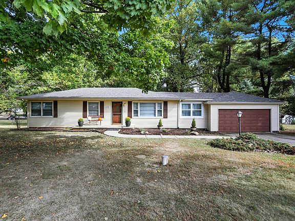 4th image of 1940 Sheridan Rd