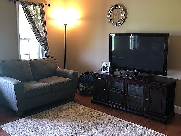 5th image of 1021 Lake Land St