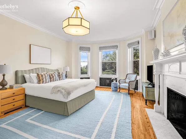 190 Riverside Drive image 12 of 20