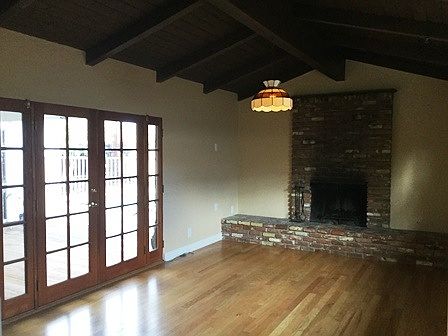 3rd image of 23945 Sylvan St #Home