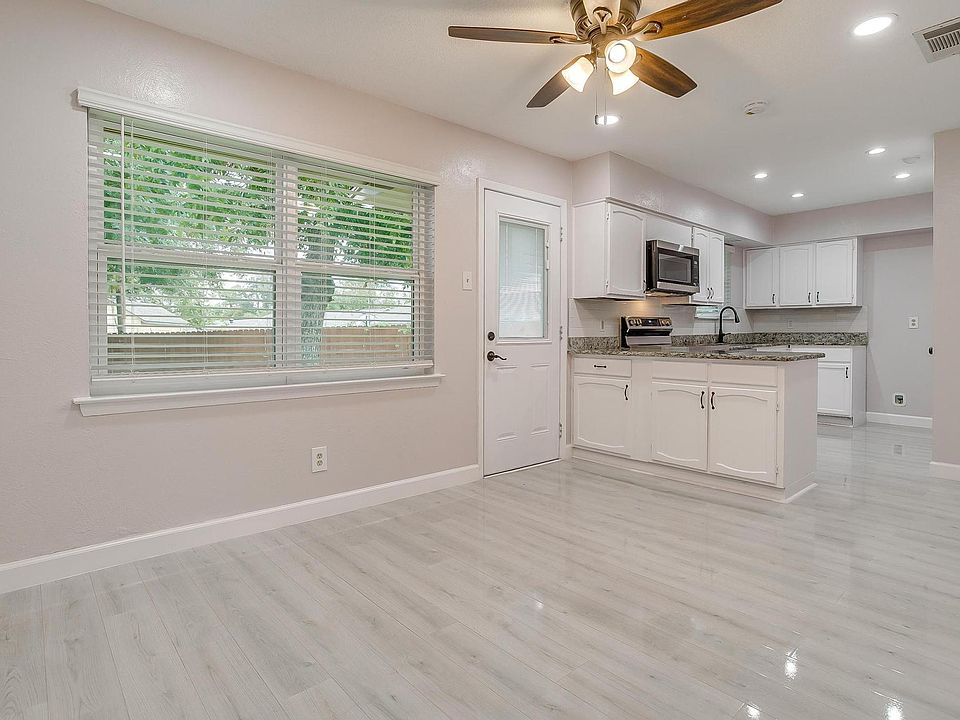 1st image of 8512 Gladwood Ln