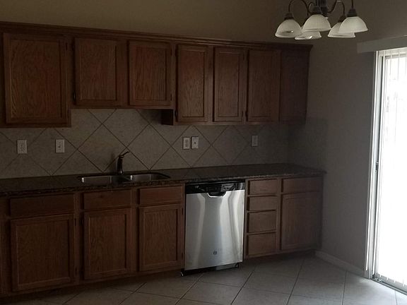 3rd image of 12425 Jon Evans Dr