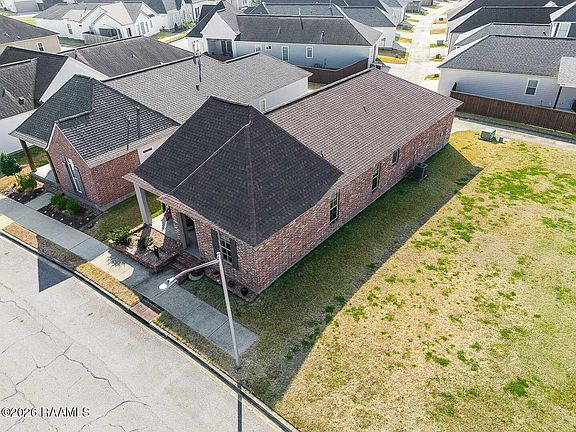 2nd image of 105 Vienne Ln