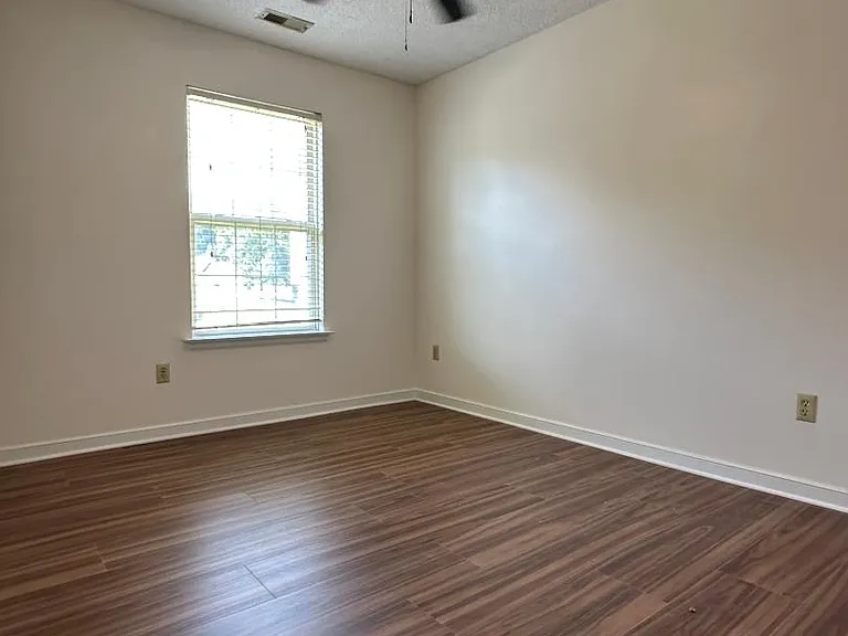 15206 Fern Hollow Ct — Photo 5