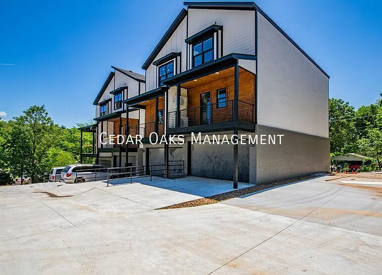 118 E Mountain St #118 — Photo 40