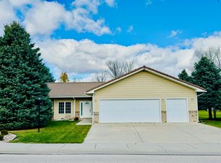 3432 Willowbend Rd, Rapid City, SD 57703