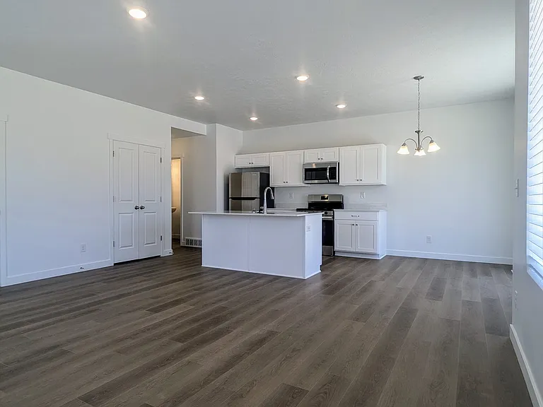Hidden Hollow Townhomes — Photo 15