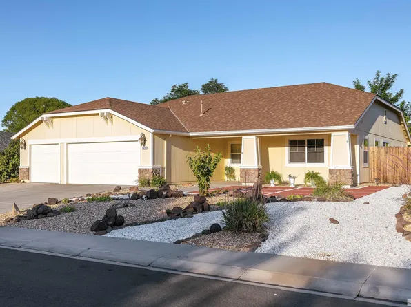 843 Klien St, Dayton, NV 89403