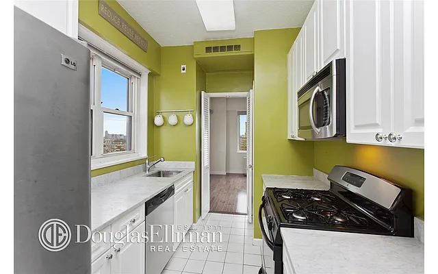 Rented by Douglas Elliman | media 14