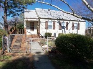 1386 Sunset Dr, Norfolk, VA 23503