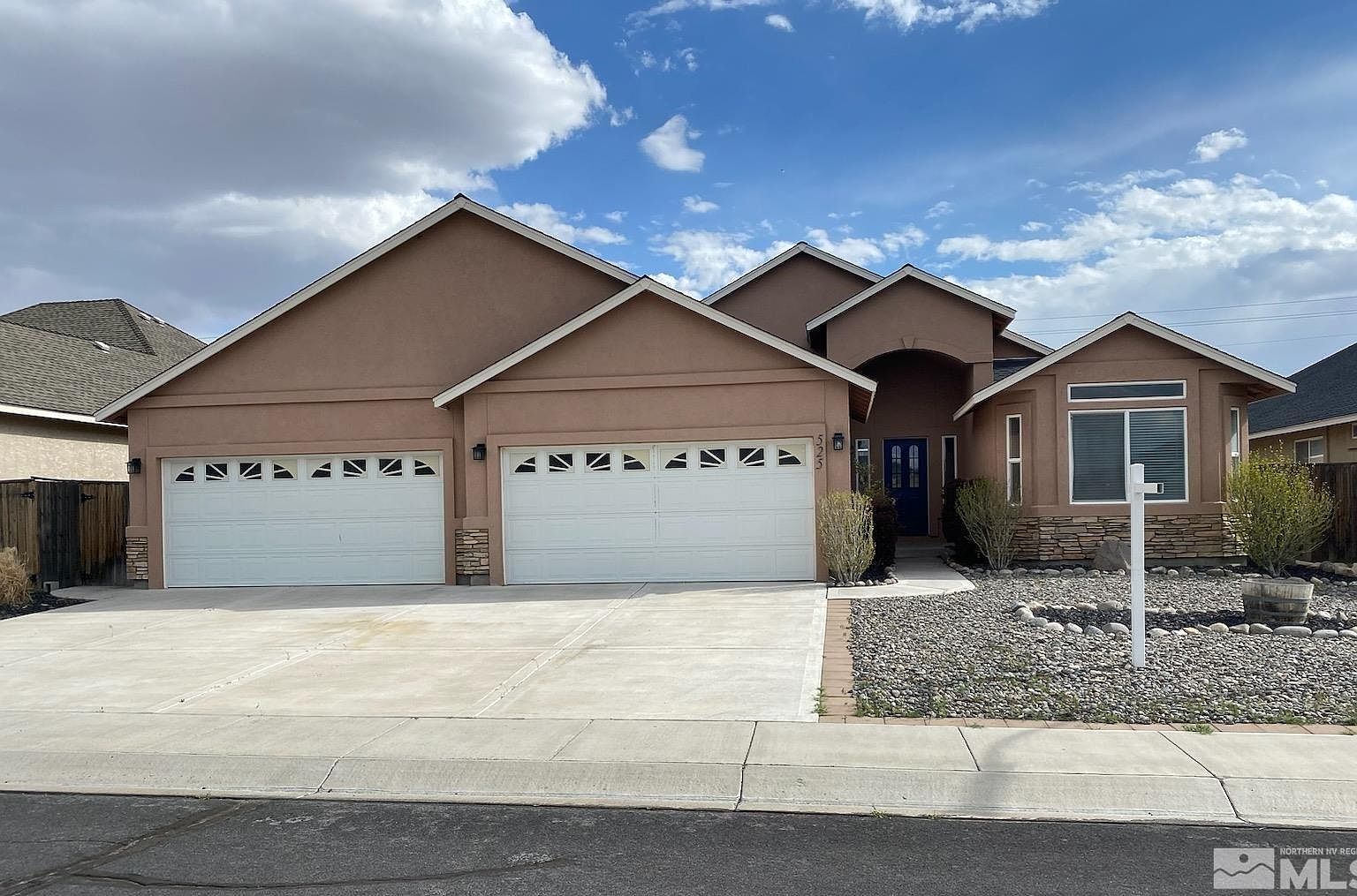 525 Wedge Ln, Fernley, NV 89408 Zillow