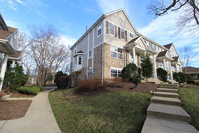 1st image of 775 W Misty Dr