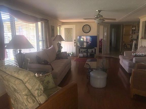3rd image of 4910 Linc Ln