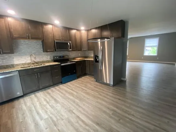 2117 E High St APT 4, Pottstown, PA 19464