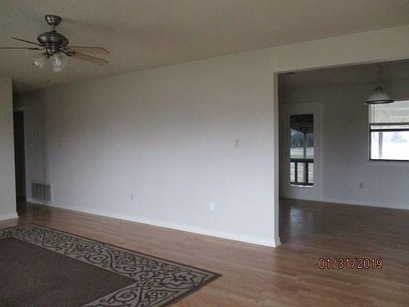 3rd image of 3424 County Road 2176