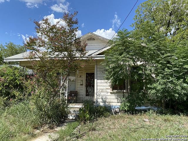 2nd image of 255 Lone Star Blvd