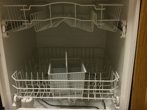 2nd image of 666 Broad St APT 7
