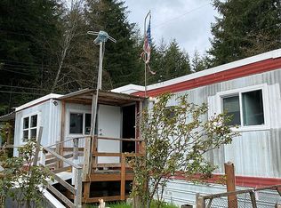 93685 McKenna Ln SPACE 16, Coos Bay, OR 97420