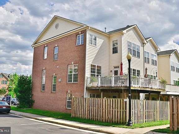 2nd image of 2380 Green Grass Ct