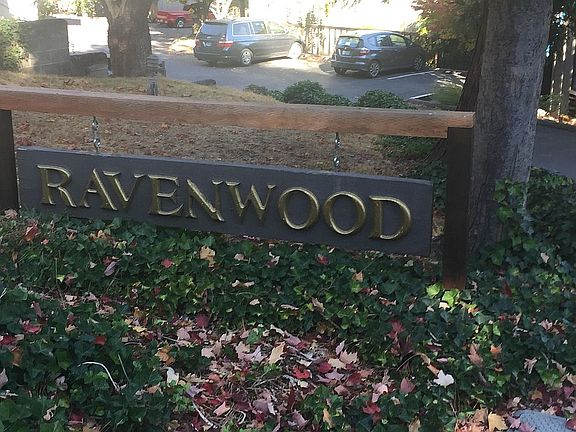 4th image of 329 Ravenwood Pl