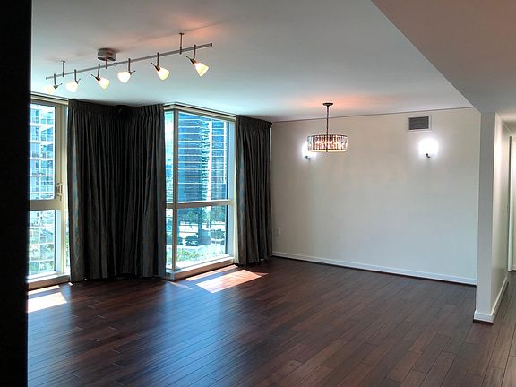 5th image of 1177 Queen St APT 1709