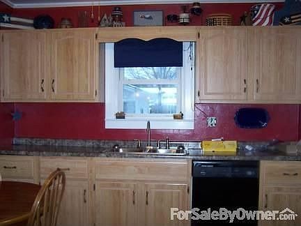2nd image of 308 W Thomas St