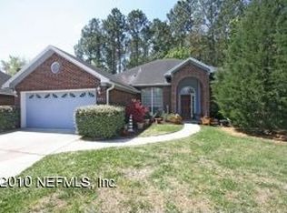 5251 Chestnut Lake Dr, Jacksonville, FL 32258