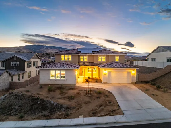 39231 Stallion Dr, Palmdale, CA 93551