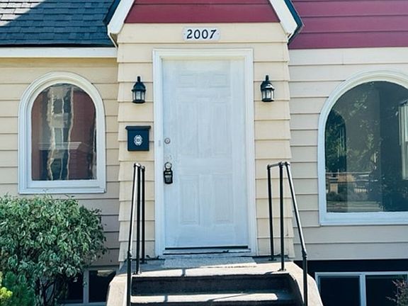 3rd image of 2005 Cleveland Blvd #2007