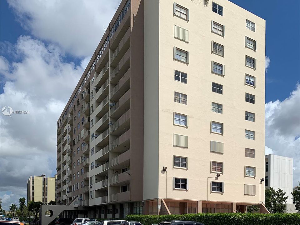 1st image of 4675 W 18th Ct APT 306-G