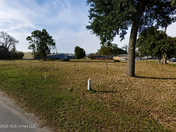 2301 24th Ave, Gulfport, MS 39501