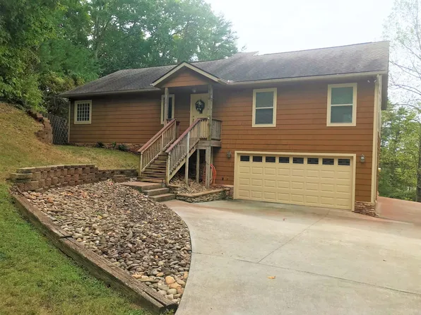 1935 Sandstone Dr, Louisville, TN 37777