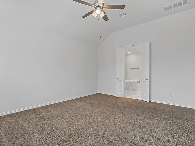 2905 Consuelo Way — Photo 18