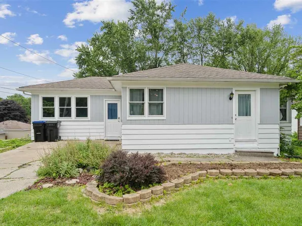 619 9th Ave, Coralville, IA 52241
