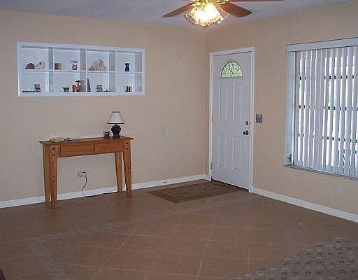 3rd image of 2645 49th Ave