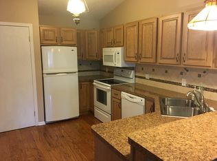 7430 Boulder Bluff Dr, Jenison, MI 49428