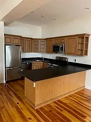 457 Washington St #2 — Photo 4