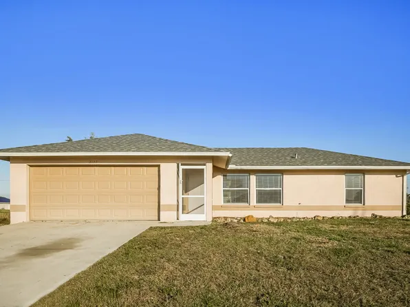2123 NE 4th Pl, Cape Coral, FL 33909