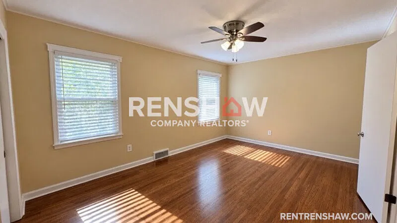 3 bed, 2.0 bath, 1859 sqft, $2,100 — Photo 2